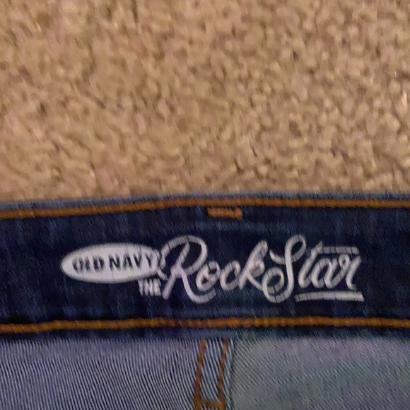 Skinny jeans old navy ripped size 4 regular - Picture 2 of 3